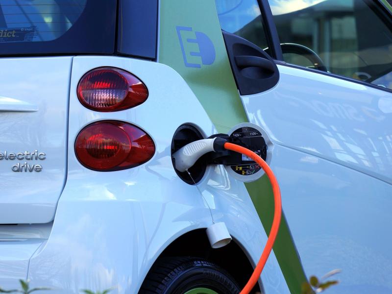 Mouv'ngo : une voiture électrique à votre disposition !
